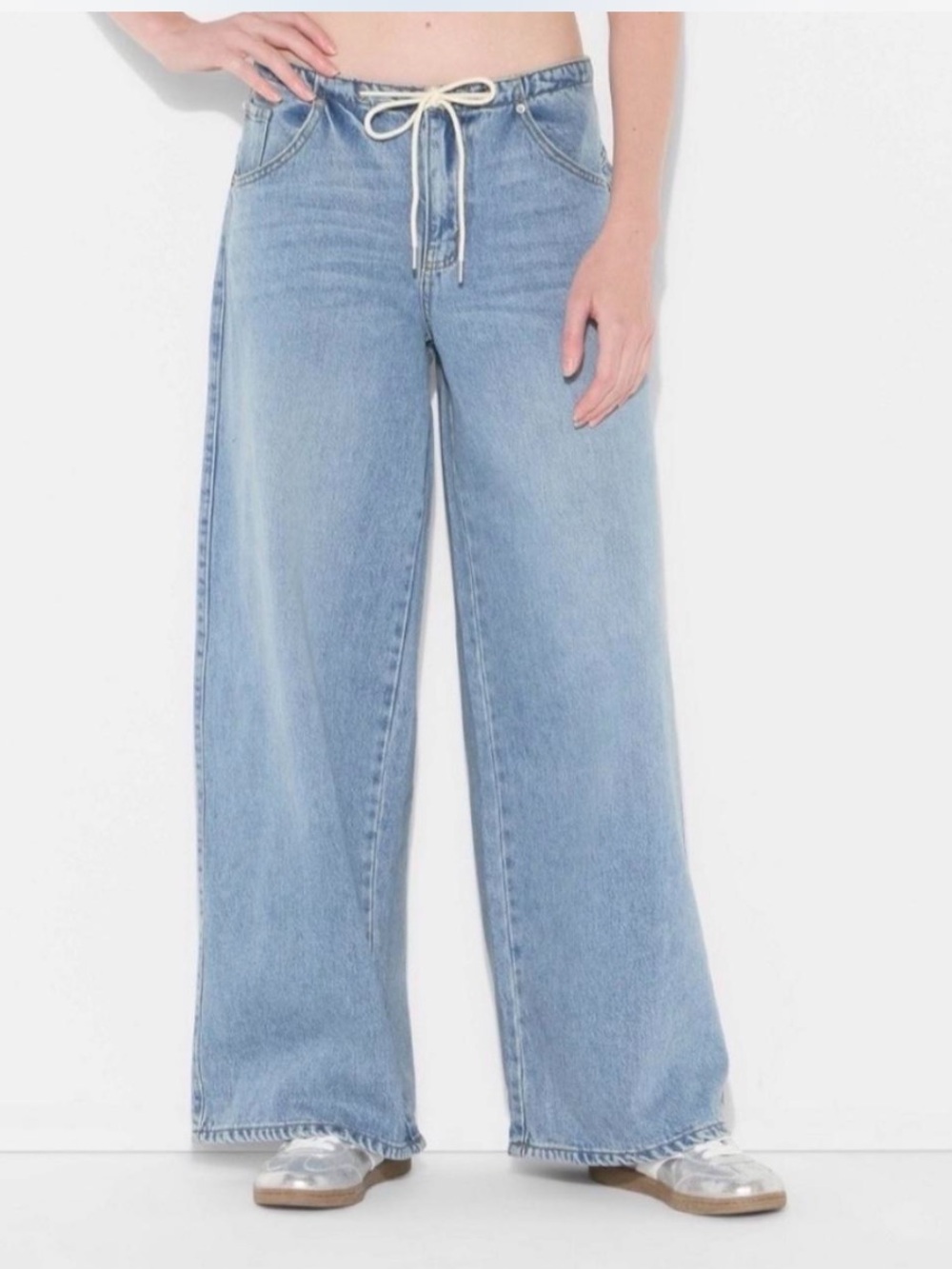 NWT Target x Wild Fable Low-Rise Wide Leg Loose Jeans ✨